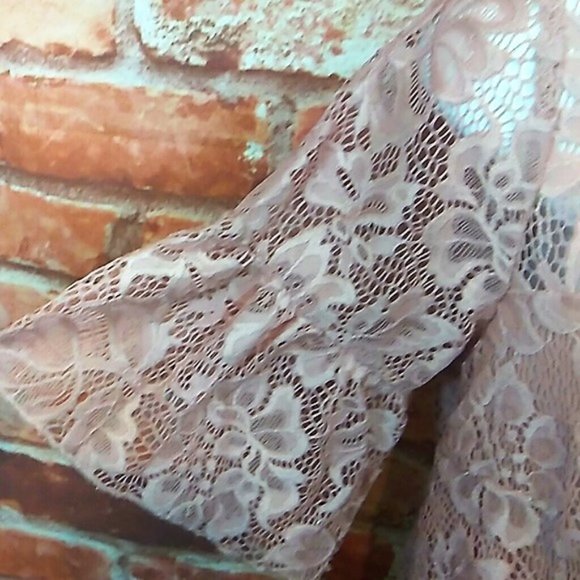 Dress barn women lace top Petite Small - Picture 4 of 6